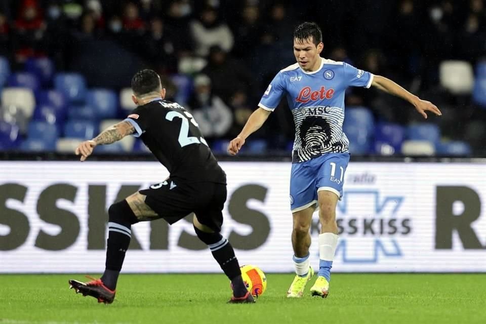 Hirving Lozano fue titular.
