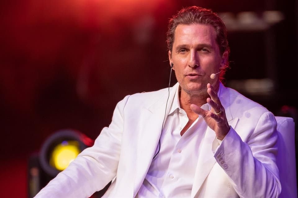 Matthew McConaughey dijo que ya no buscará una candidatura a la gubernatura de Texas.