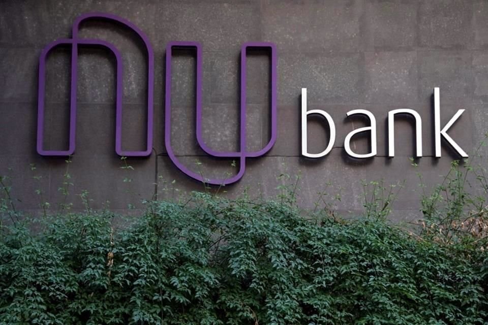 A principios de noviembre, Nubank dijo que buscaría recaudar más de 3 mil millones de dólares, lo que lo convertiría en la tercer salida a bolsa más grande de Estados Unidos en 2021.