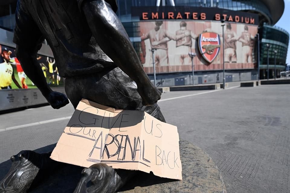 En diferentes puntos de Inglaterra han habido manifestaciones en contra del proyecto de la Superliga.