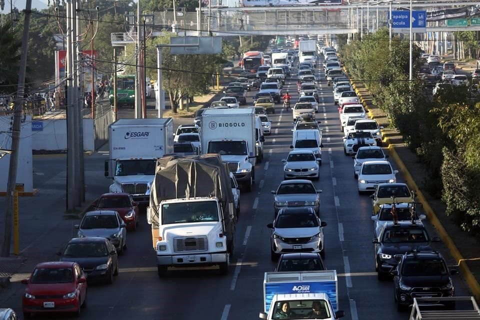Zamora señaló que es necesario ampliar el horario al menos de lunes a viernes.