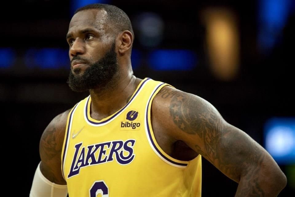 LeBron James podría jugar ante Clippers.