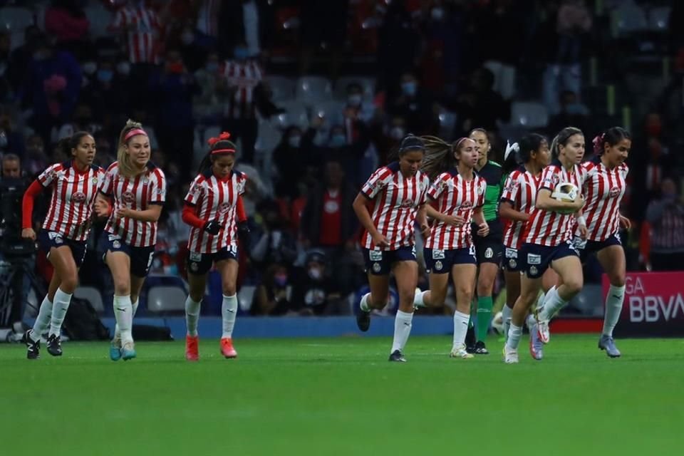 Chivas reaccionó con un gol de Alicia Cervantes.