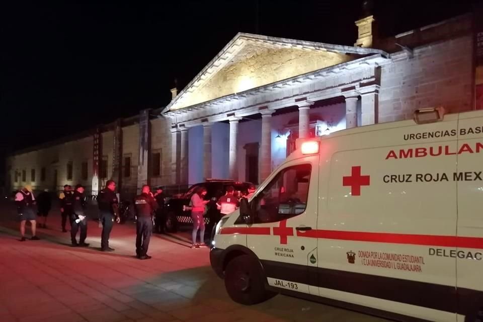 Una habitación de un hotel del Centro Histórico fue utilizada para mantener privadas de la libertad a cinco personas, sin embargo, una de las víctimas escapó y pidió ayuda.
