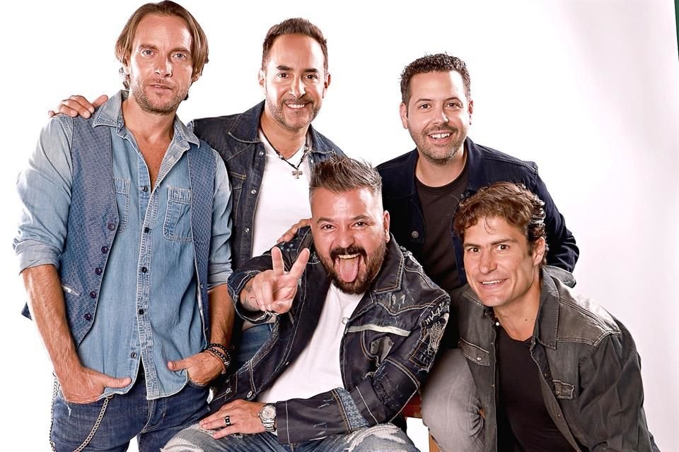 El grupo, con Alex (izq.) de regreso, presentará su gira 'Íntimo', con 500 boletos por show.