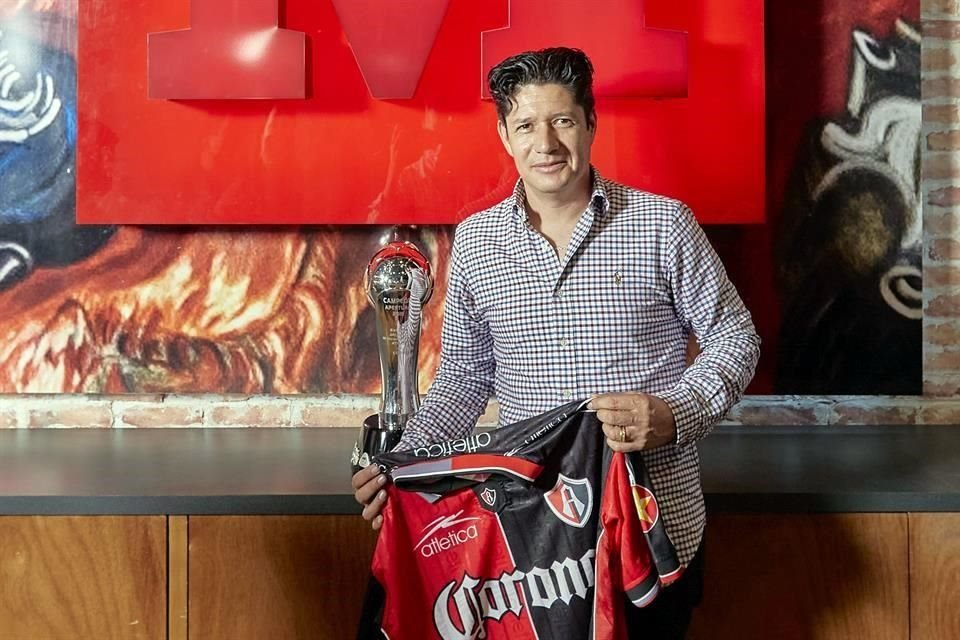 El 'Pollo' Salazar afirmó que Diego Cocca es el técnico ideal para los Rojinegros.