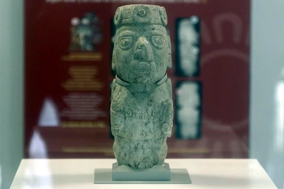La deidad mexica protagoniza la exposición 'El hallazgo de Xochipilli en el antiguo barrio de Santa María Cuepopan'.