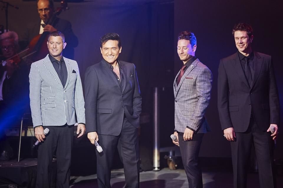 El vocalista de Il Divo, Carlos Marín, se encuentra en coma inducido.