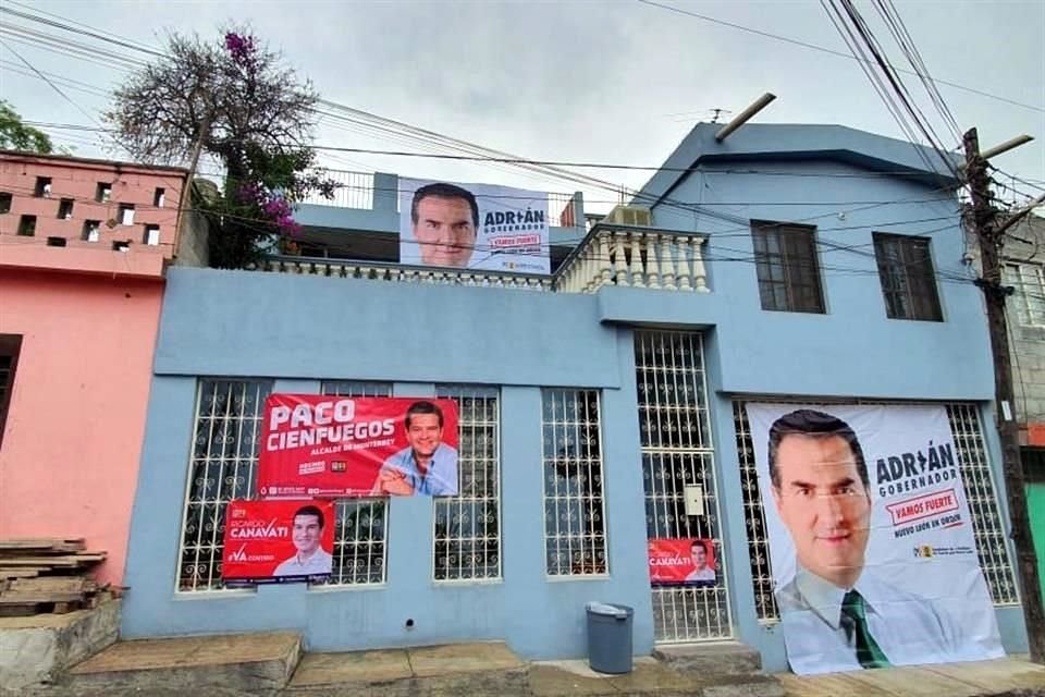 Las lonas con las imágenes de los candidatos del PRI cubren las fachadas que Adrián de la Garza mandó pintar como Alcalde de Monterrey.
