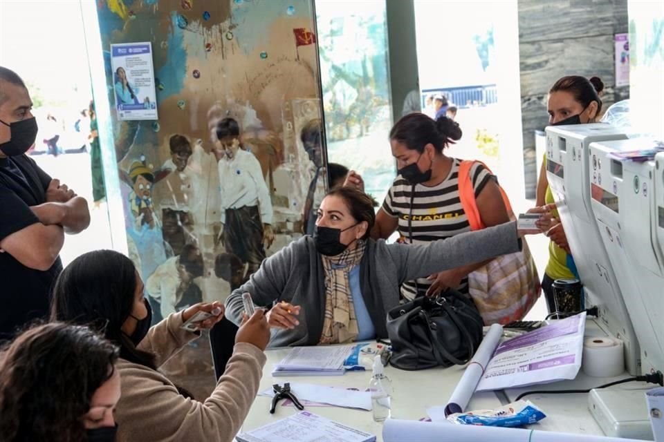 La consulta popular sobre el Pacto Fiscal concluyó y durante cuatro fines de semana se recibieron un total de 449 mil 948 opiniones.
