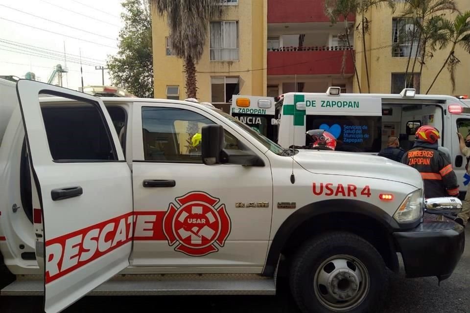Autoridades indagan el deceso de una mujer, quien fue encontrada en una tina de baño, en un departamento ubicado en Avenida México y Leñadores.