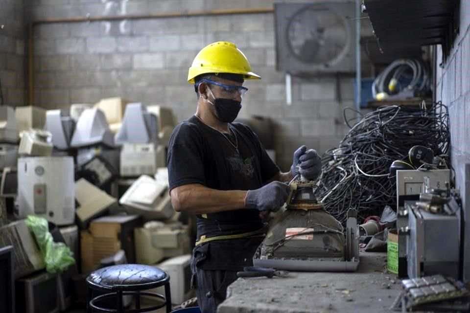 El crecimiento del registro de febrero de 2022 estuvo apoyado por la dinámica de las plazas permanentes.