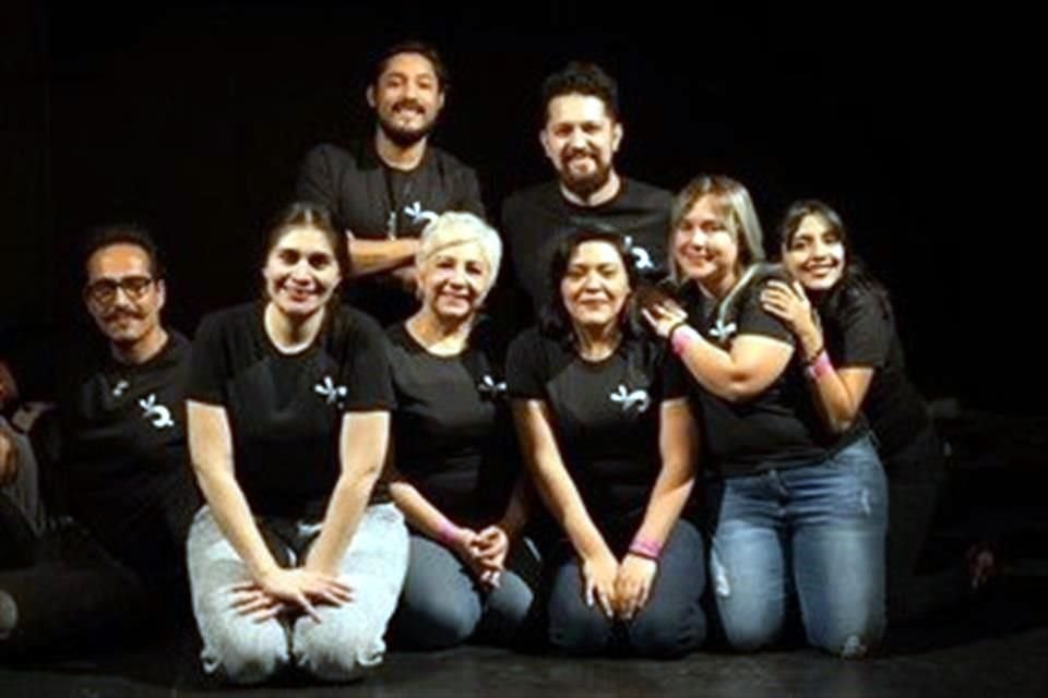 El colectivo Pata de Conejo se fundó en 2013 con egresados de la carrera en Artes Escénicas para la Expresión Teatral de la Universidad Autónoma de Guadalajara.