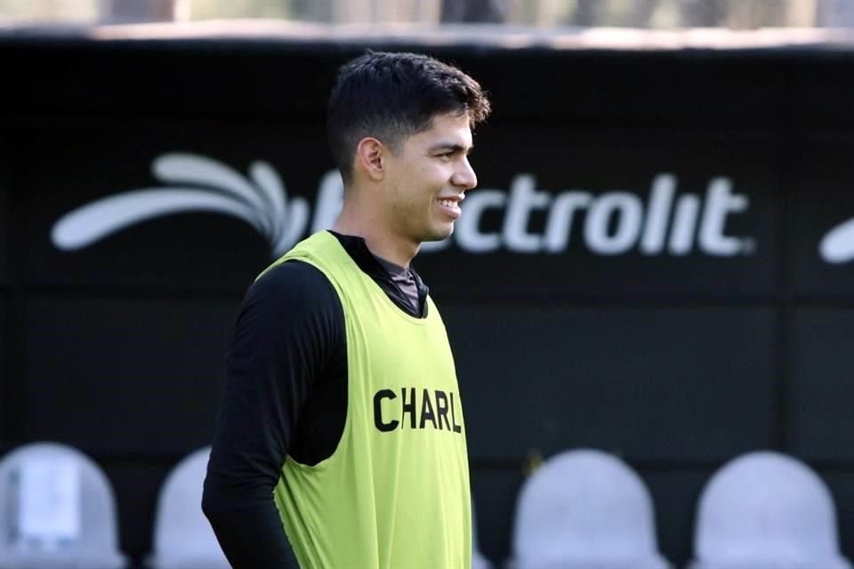 Luis Reyes, Diego Barbosa (foto) y Jeremy Márquez ya están en pretemporada tras sus cortas vacaciones luego del título.