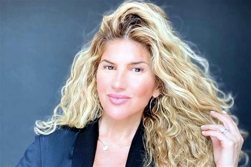 Jessica Galván es especialista en color y la técnica de 'Beachy Hair'.