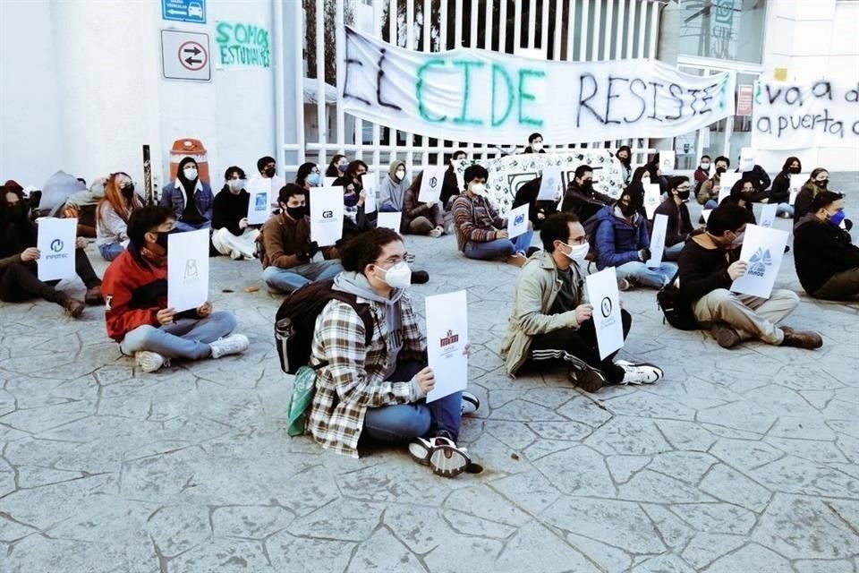 El pasado 29 de noviembre, por la fuerza y rompiendo candados, jóvenes ingresaron a las instalaciones ubicadas en Santa Fe.