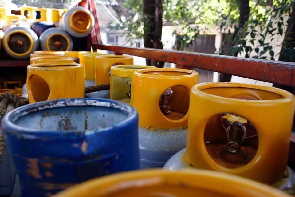 Der Gewerkschaftsführer der Gasarbeiter, Enrique Medrano, wurde freigelassen, nachdem keine Beweise für seine Beteiligung am Drogenhandel gefunden wurden. Die Nationale Gasarbeitergewerkschaft (GNG) sagte ihren Streik ab.