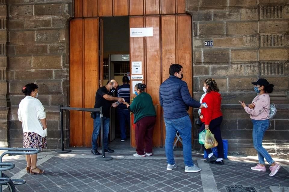 Recaudadora número 1, ubicada en Colón y Miguel Blanco, en Guadalajara.