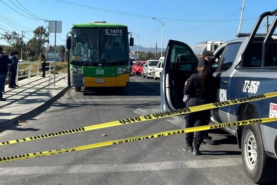 Un adolescente de entre 15 y 17 años mató a balazos a un hombre que viajaba como pasajero en la ruta 175-A, en San Sebastián, Tlajomulco.