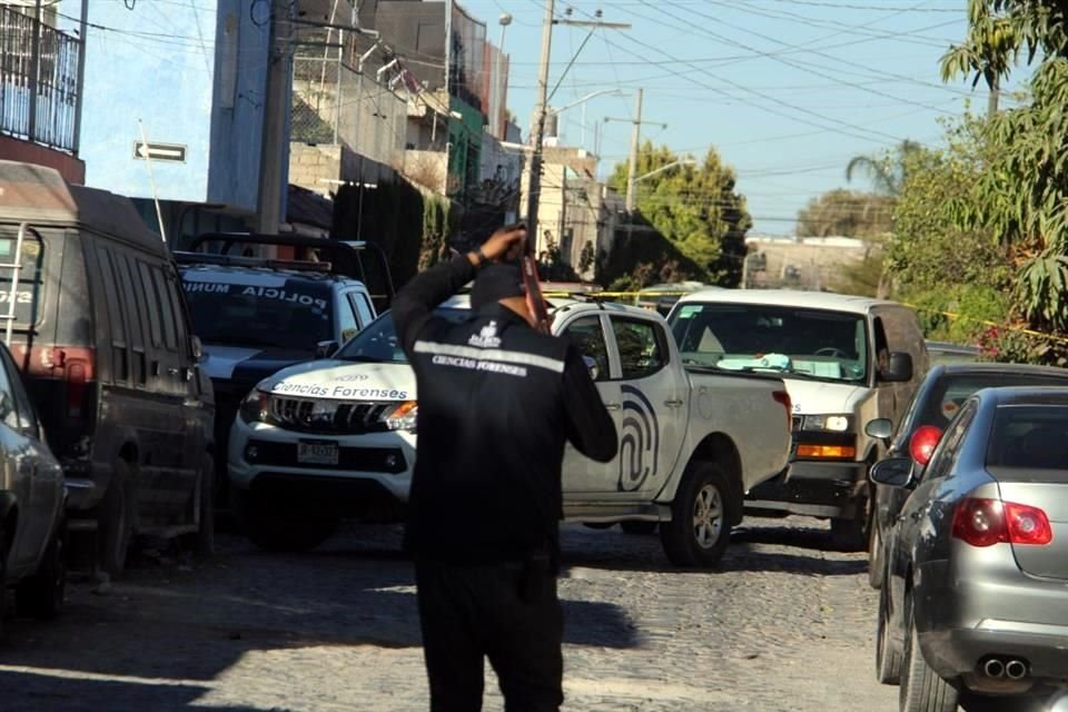 Dos mujeres fueron halladas sin vida en una vivienda de la Calle Bahía Kino, entre Bahía Magdalena y la Calle Puerto Tampico, en la Colonia Miramar.