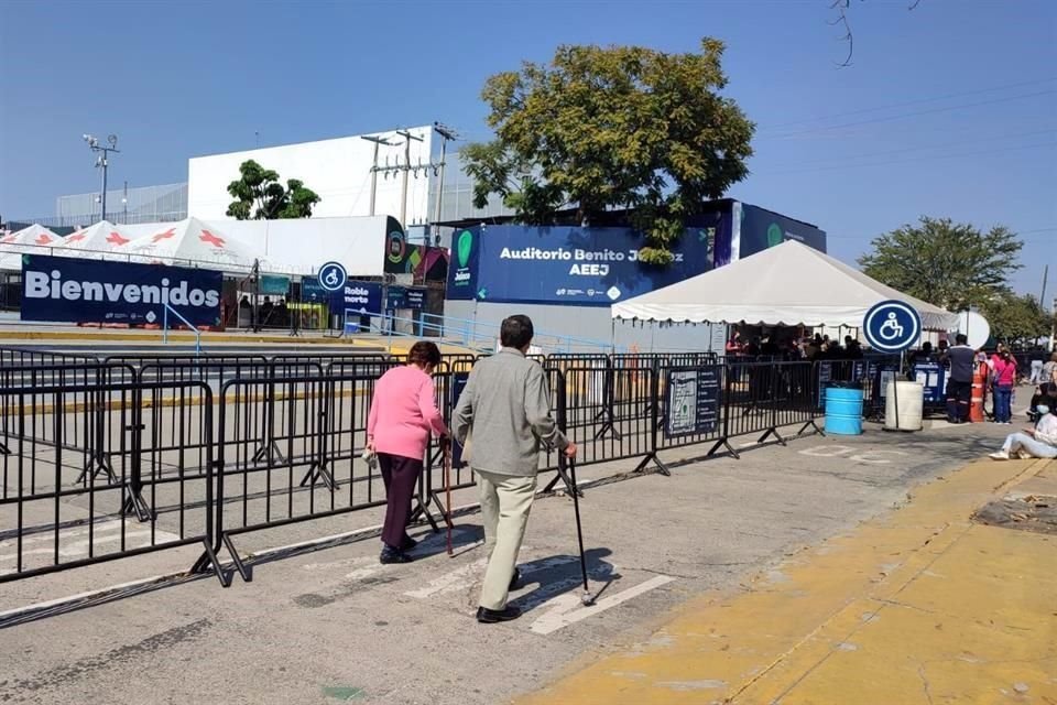 Ayer hubo poca afluencia en el Auditorio Benito Juárez.