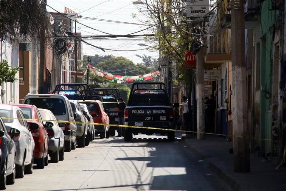 Dos hombres fueron asesinados casi al mismo tiempo en puntos distintos de Tlaquepaque.