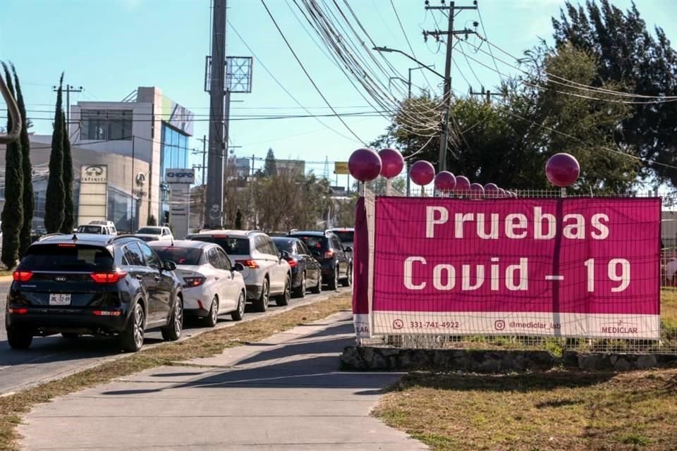 En Jalisco hay cuatro casos de flurona y 66 confirmados de Ómicron, informaron hoy autoridades en rueda de prensa en Casa Jalisco.
