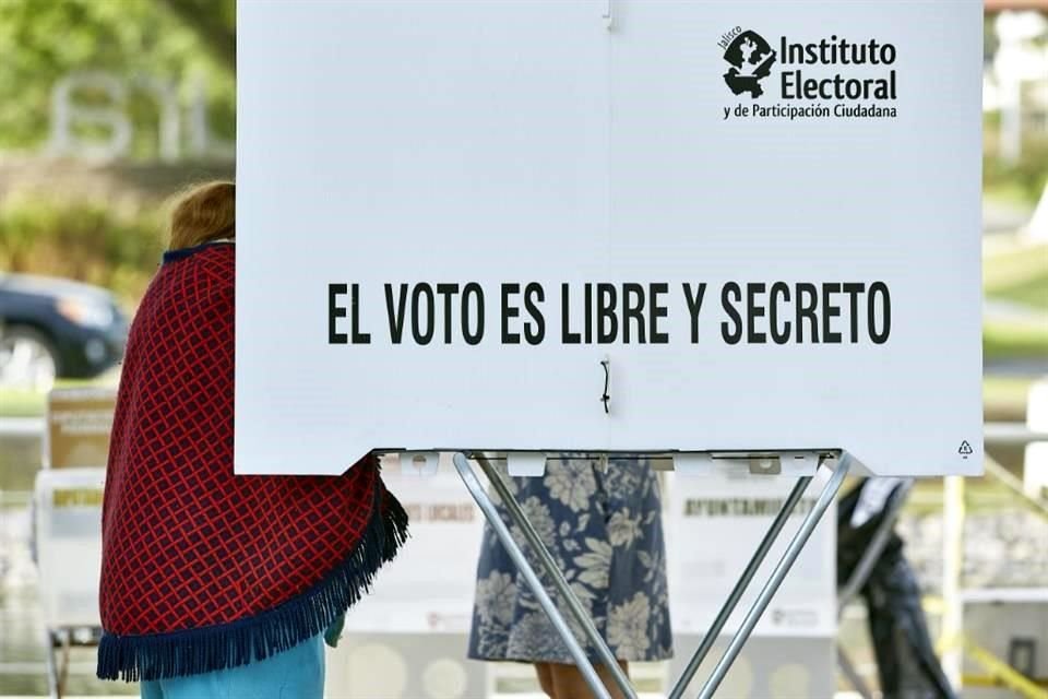 Partidos políticos criticaron que asignen más recursos a Hagamos y Futuro, que a institutos que recibieron más votos.