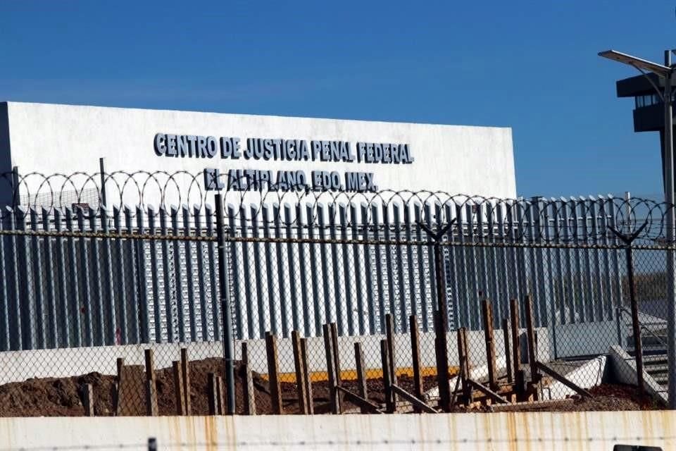 El Magistrado, acusado de enriquecimiento ilícito, fue internado en El Altiplano y luego en El Rincón, Nayarit.