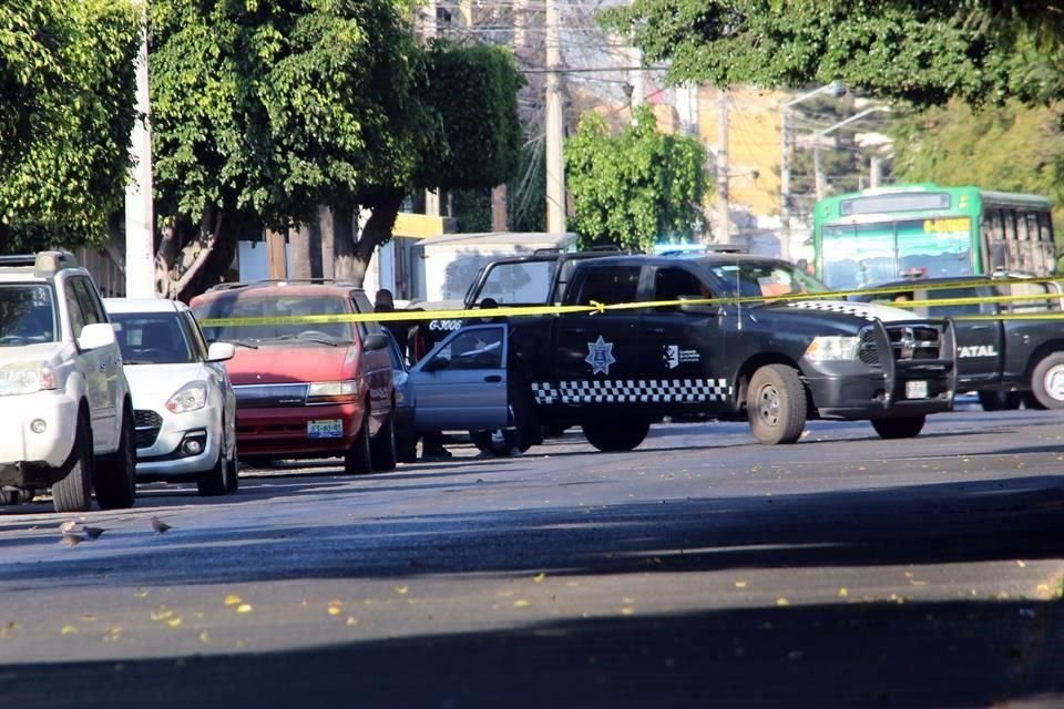 El carro tenía reporte de robo ante el 911; pero aún no se aclara si el fallecido es quien presuntamente lo robo.