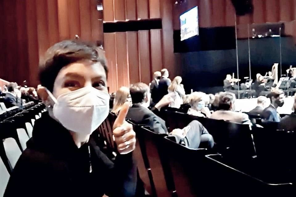 Con un texto que analiza la violencia contra la prensa en México, Natalia Sobrino-Saeb abrió las puertas a la ceremonia del Nobel.
