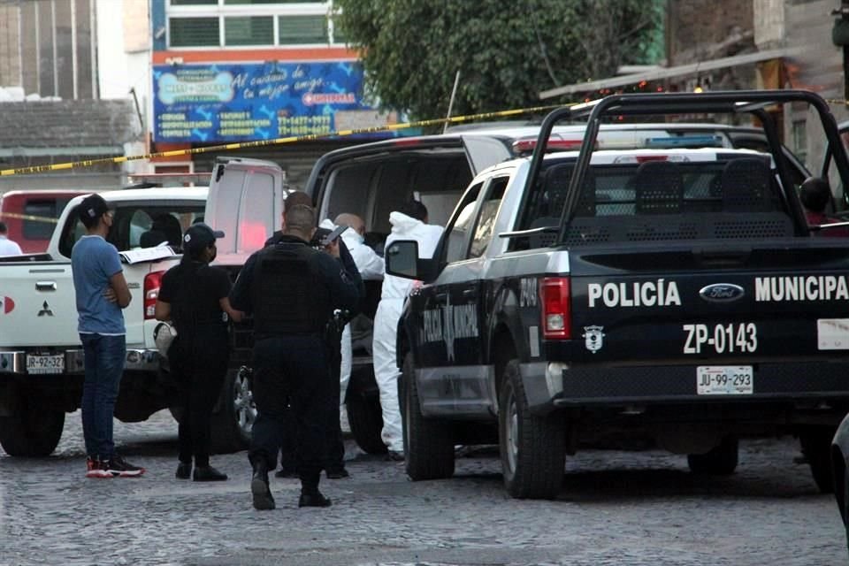 En el primer día del año fueron hallados los cadáveres de dos mujeres atacadas a balazos, en una casa de la Colonia Miramar.