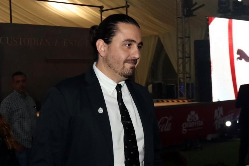 Amauri Vergara ahora también será un Tiburón en el programa de televisión sobre emprendedurismo.