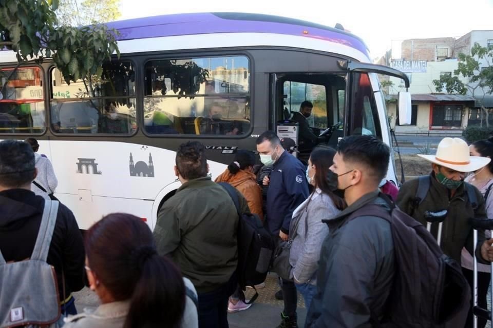 Algunos de los usuarios manifestaron que éstos iban bastante llenos.