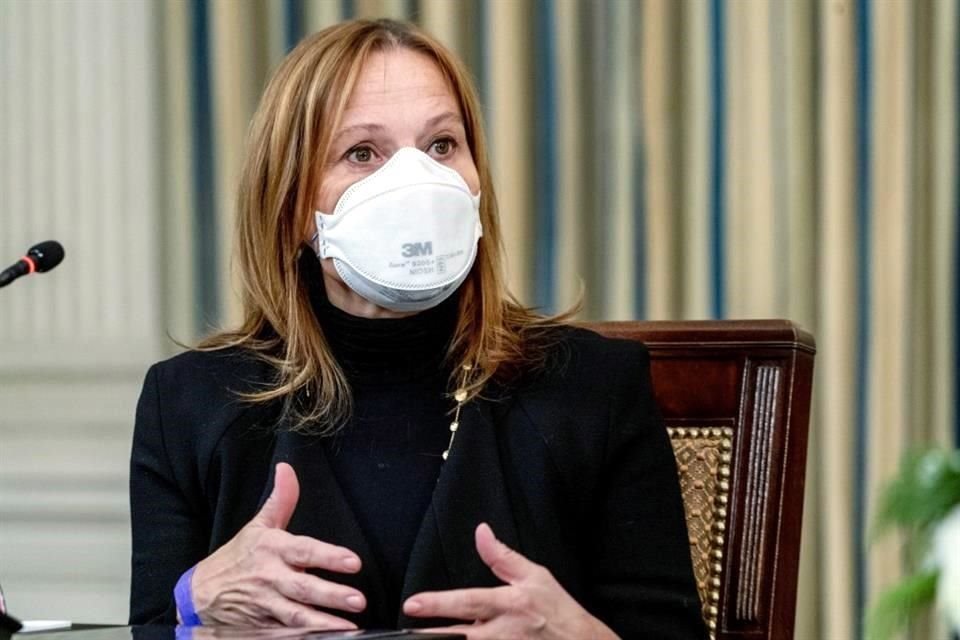 En una carta enviada a los accionistas, Mary Barra, CEO de GM, dijo que espera que los resultados del fabricante de automóviles se mantengan sólidos en 2022.