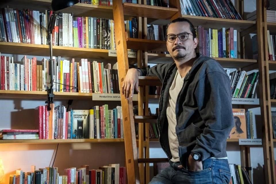 El editor tapatío Carlos Armenta tiene la labor de hacer fuertes a las editoriales independientes del País.