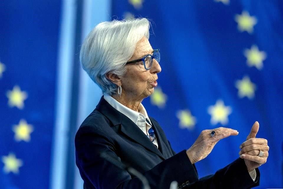 Christine Lagarde dijo que los miembros del Consejo del BCE reconocen de manera 'unánime' el riesgo de precios permanentemente altos en el bloque monetario.