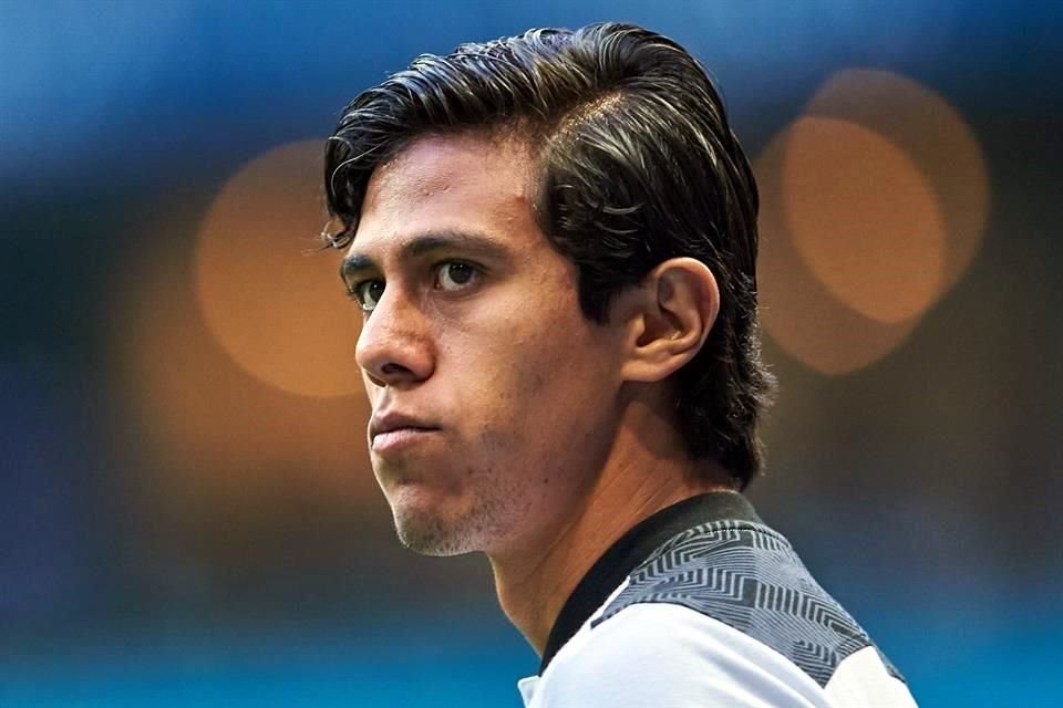 De los canteranos rojiblancos que han ido a Europa, sólo uno volvió para ser campeón con las Chivas, lo que buscará hacer José Juan Macías.