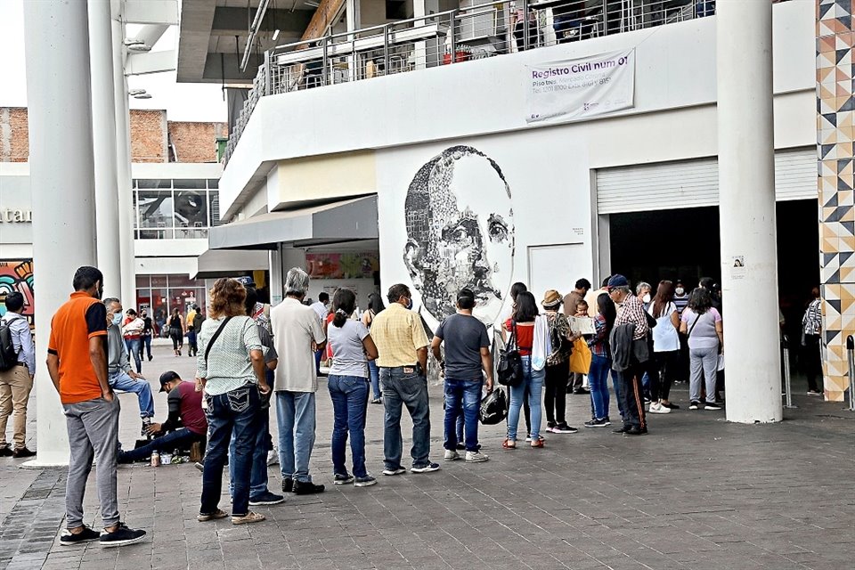 En las 23 oficialías del Registro Civil de Guadalajara se estarán entregando actas de nacimiento de manera gratuita.