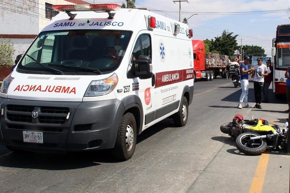 La escena fue delimitada por los oficiales dos horas y media después del accidente.