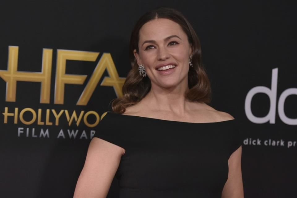 La actriz Jennifer Garner fue nombrada Mujer del Año por el grupo Hasty Pudding Theatricals de la Universidad de Harvard.