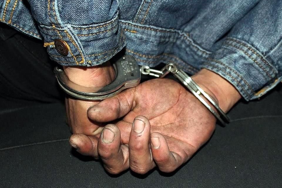 Un hombre acusado de abuso sexual infantil, buscado por autoridades de EU, fue detenido en Guadalajara.