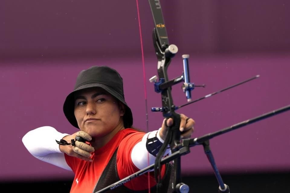 La mexicana Alejandra Valencia se colgó el oro al derrotar a su compatriota Valentina Vázquez.