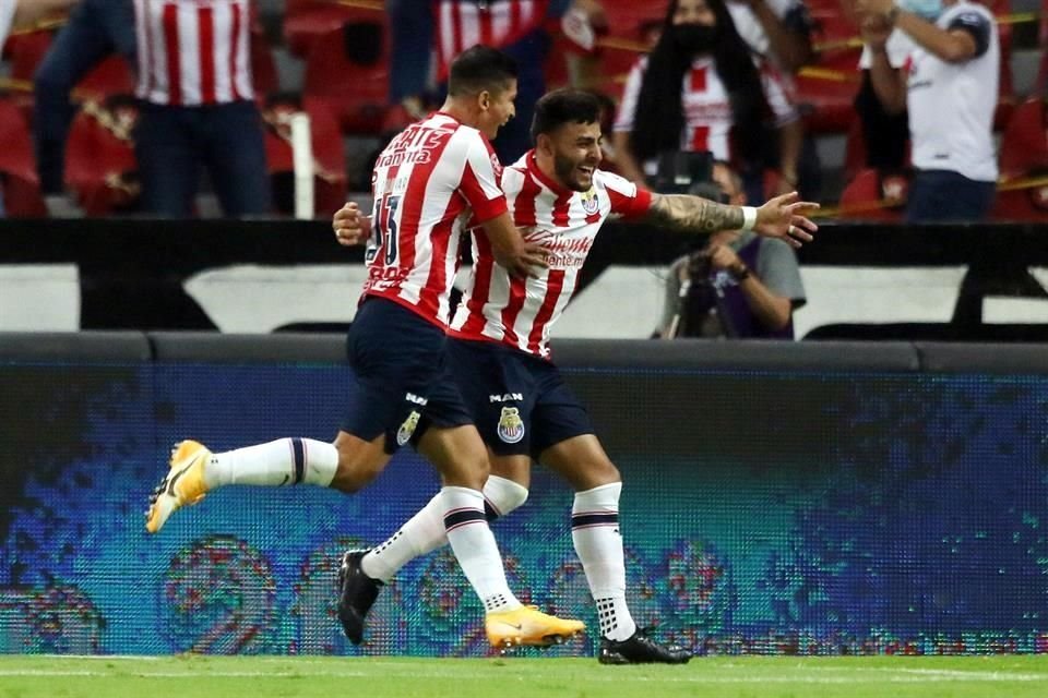Ángel Zaldívar se vistió de héroe al definir en la agonía del juego ante el Estadio Jalisco con 12 mil 470 aficionados.