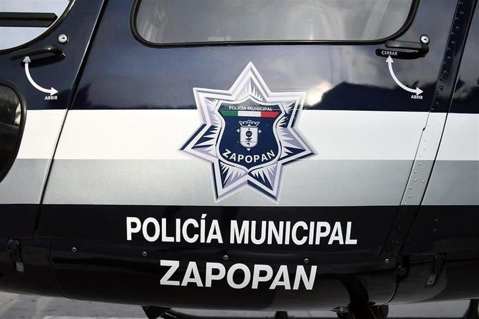 La Policía de Zapopan utilizó el helicóptero Halcón para poder sacar los cadáveres.