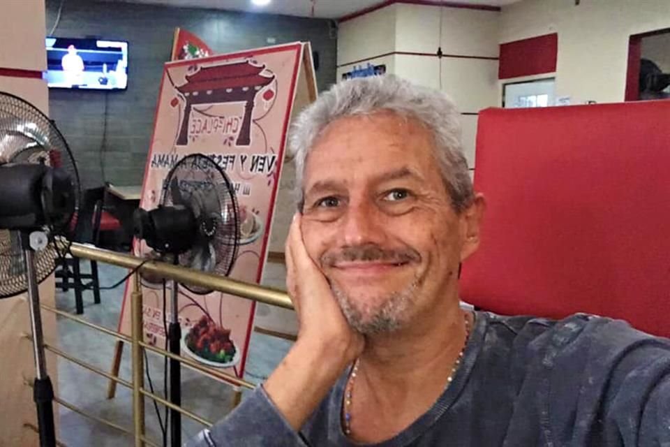 El actor Memo Méndez fue asaltado el viernes y sus familiares tardaron en encontrarlo.