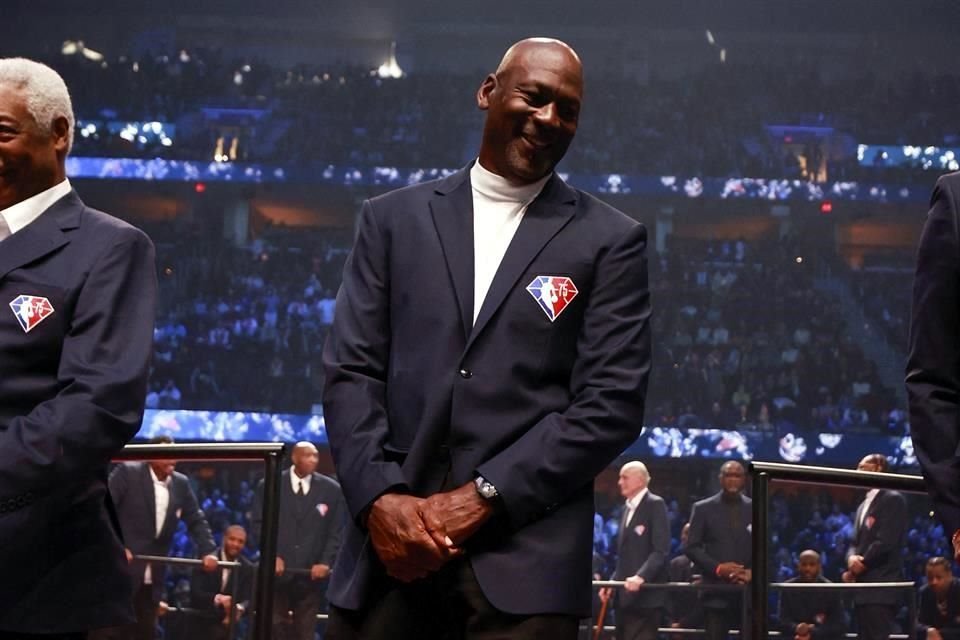 Michael Jordan es uno de los grandes jugadores de la NBA.