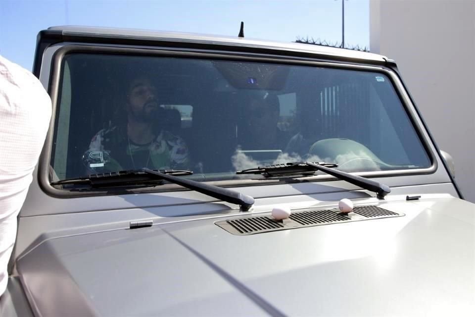 A Rodolfo Pizarro le colocaron dos huevos en el cofre de su camioneta a modo de protesta.
