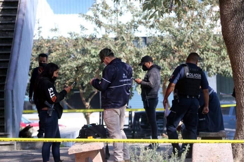 La víctima fue encontrada en el Mercado Felipe Ángeles en la Colonia El Manantial, en Guadalajara.
