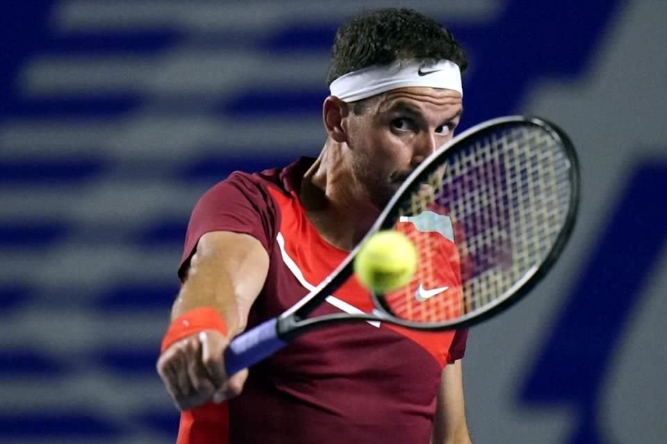 Grigor Dimitrov no logró concretar su reacción.